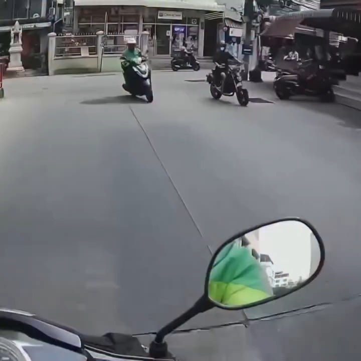 Open street meme reflection